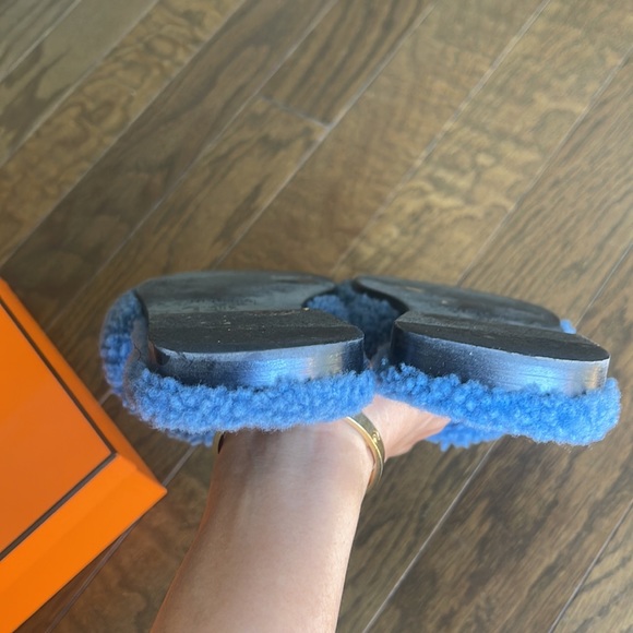 Hermes Shearing Oran Slide - Picture 5 of 7